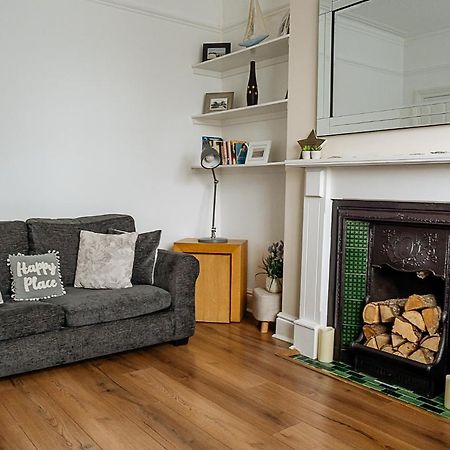 ليثام سانت أنيه Sunny Seaside Beach House Lytham Centre Sleeps 8 المظهر الخارجي الصورة