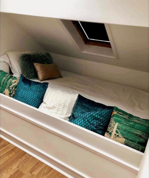 ليثام سانت أنيه Sunny Seaside Beach House Lytham Centre Sleeps 8 المظهر الخارجي الصورة